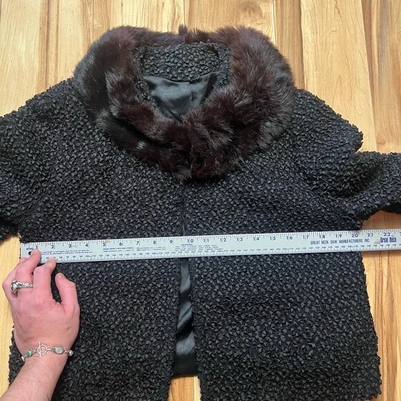 VINTAGE 60s Rabbit Fur Collar Swing Jacket Size S Black Loop Textured - Picture 2 of 7